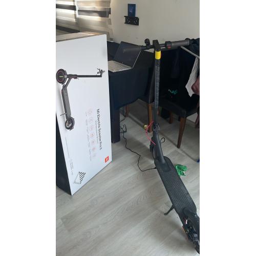 Mi electric scooter pro 2