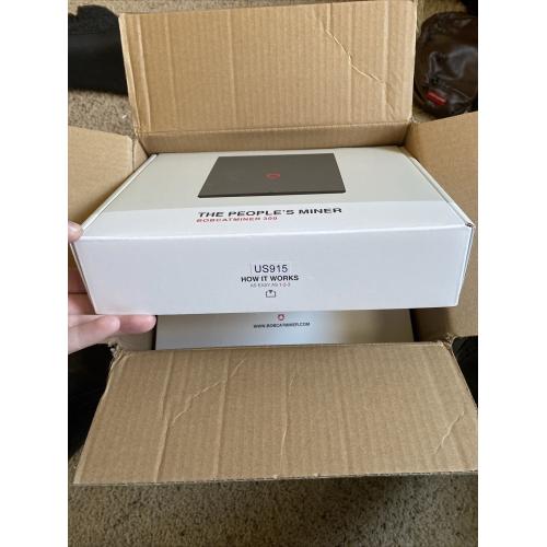 Bobcat Miner 300 Helium Hotspot for HNT - IN HAND